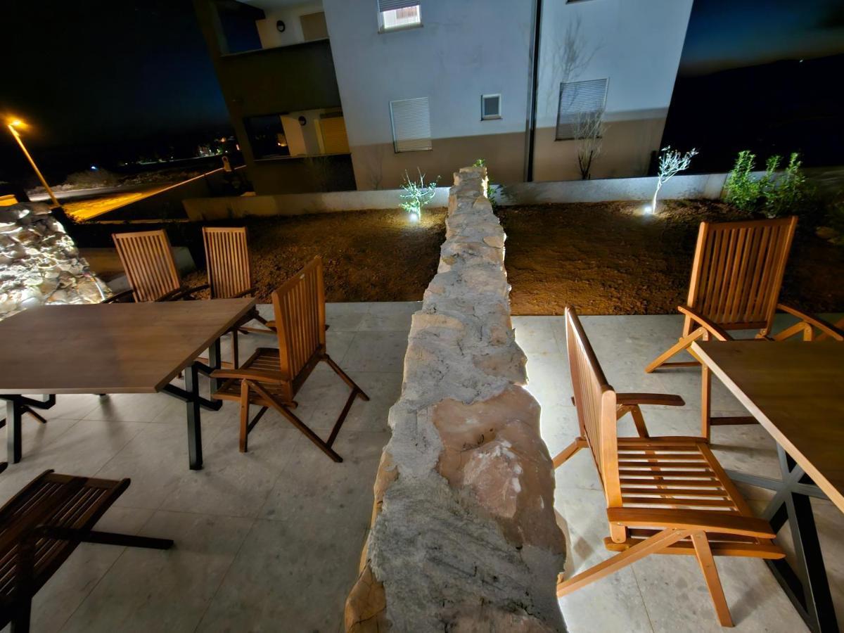 Bura House *