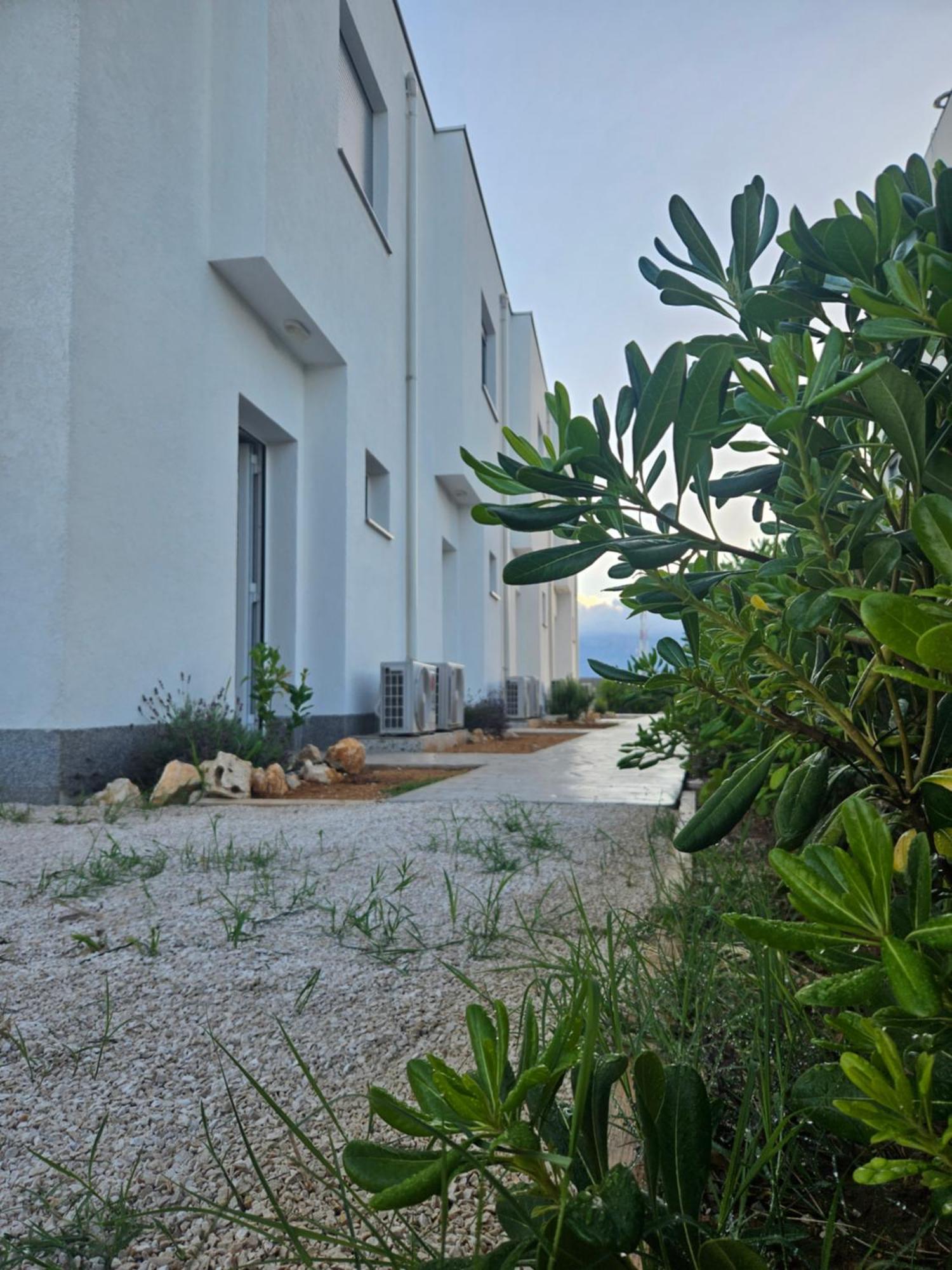 Bura House Holiday home Povljana