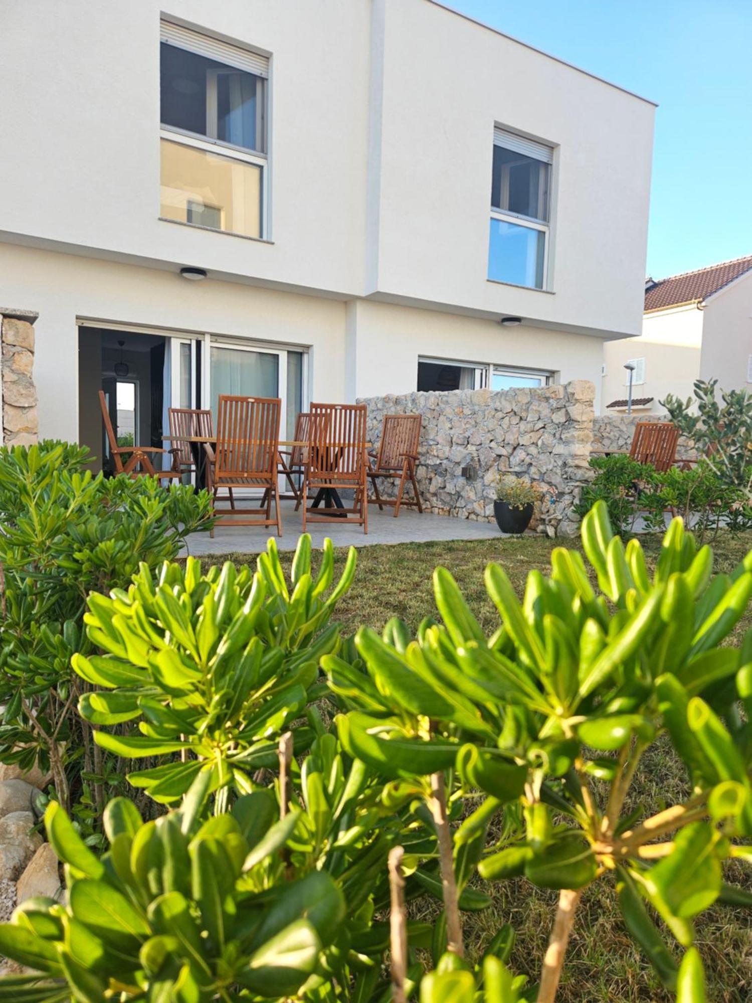 Bura House Holiday home Povljana