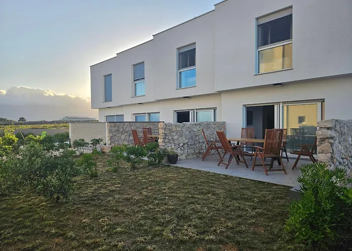 Bura House